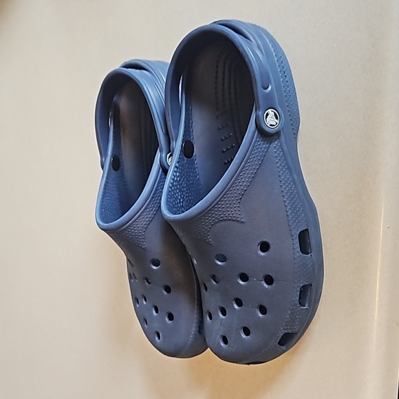 Blue crocs - Picture 1 of 11